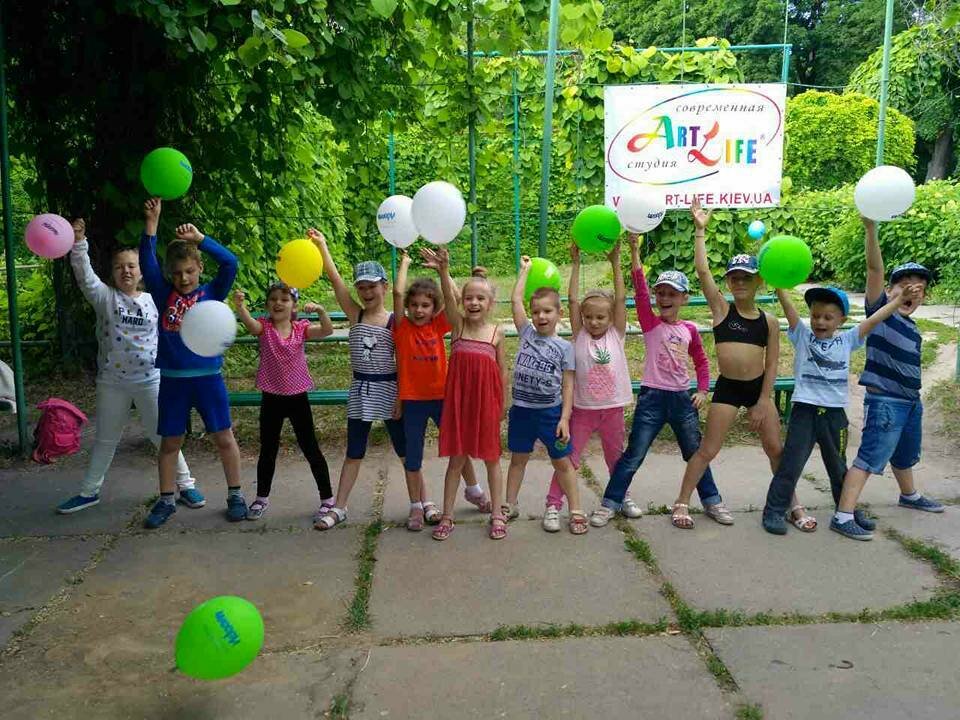 <span style="font-weight: bold;">Арт лагеря по Живописи.&nbsp; Для детей 5 - 14 лет&nbsp;</span>